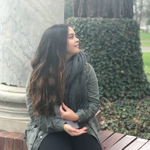 Meet your Posher, Janelle